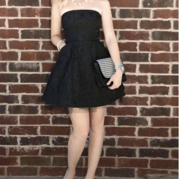 Elle By RW&CO Strapless Open Back Floral Embossed Cocktail Mini Dress - Picture 1 of 7